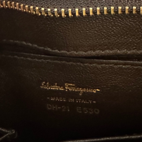 Authentic Salvatore Ferragamo Medium Sofia Top Handle Bag - NWOT - Picture 12 of 13